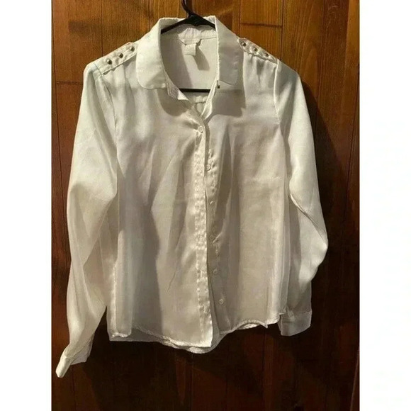FOREVER 21 SMALL WHITE TOP W/BUTTONS - Picture 1 of 4